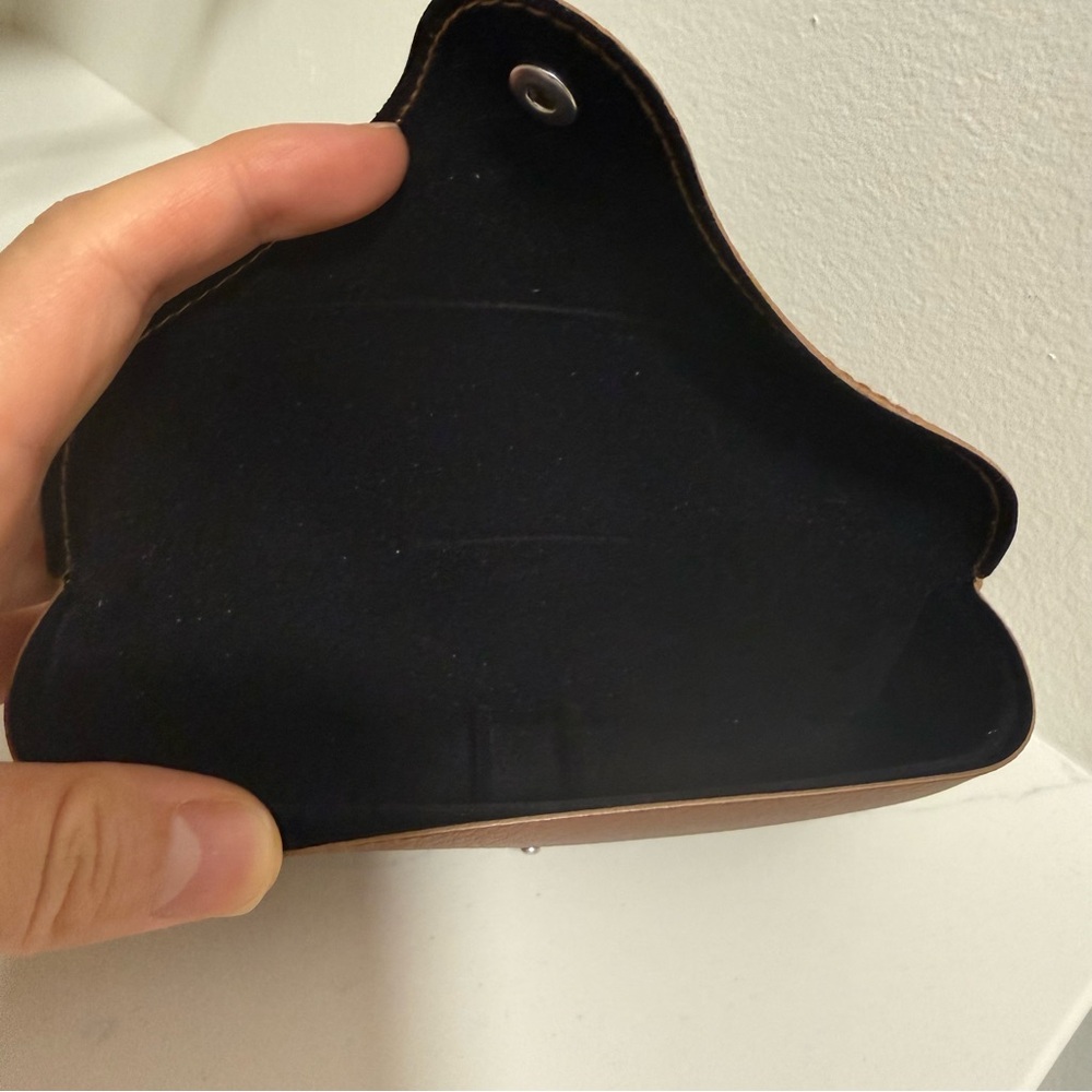 Ray-Ban Tan Case - Picture 3 of 4